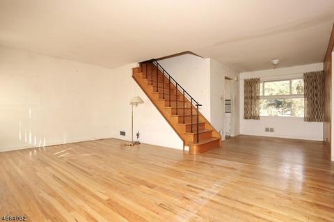 167 Garden Ave, Paramus, NJ 07652 photo 3