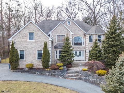 132 Balsam Rd, Wayne, NJ 07470 photo 1
