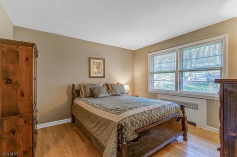 70 Winchip Rd, Summit, NJ 07901 photo 12