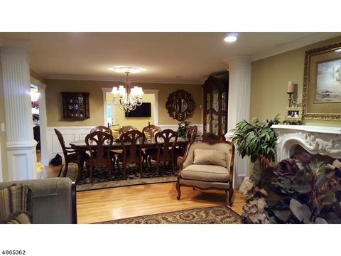 15 Chapel Pl, Wayne, NJ 07470 photo 3