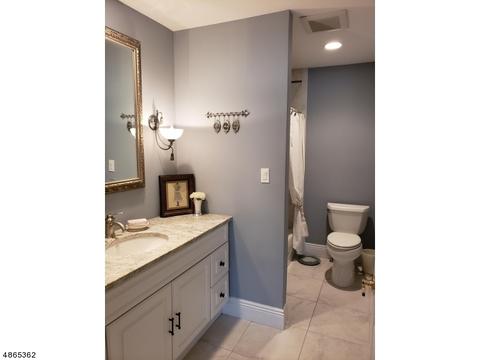 15 Chapel Pl, Wayne, NJ 07470 photo 16