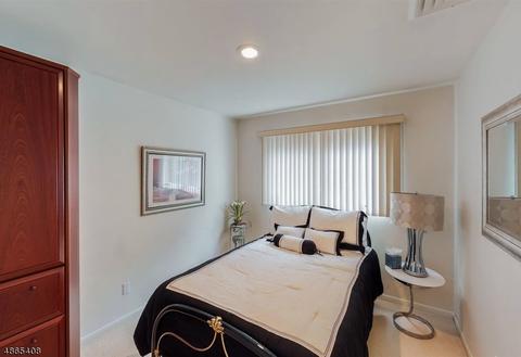 16 Sierra Ter, Wayne, NJ 07470 photo 11