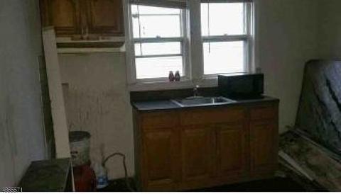 970 W 5th St, Plainfield, NJ 07063 photo 2