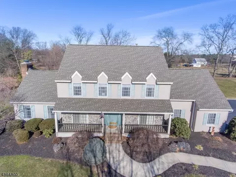 8 Ewing Dr, Flemington, NJ 08822 photo 1