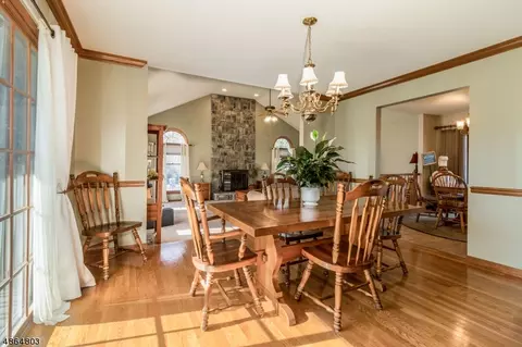 8 Ewing Dr, Flemington, NJ 08822 photo 6