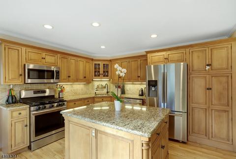 29 Compton Ct, Basking Ridge, NJ 07920 photo 6