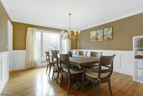 29 Compton Ct, Basking Ridge, NJ 07920 photo 4