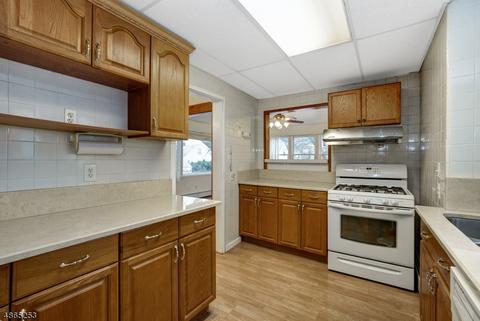 636 E Passaic Ave, Bloomfield, NJ 07003 photo 12
