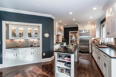 107 Windsor Dr, Pine Brook, NJ 07058 photo 5