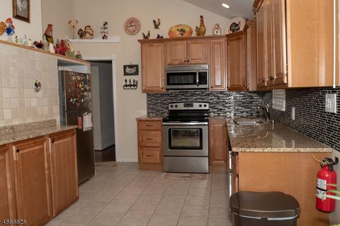 1561 Alps Rd, Wayne, NJ 07470 photo 17