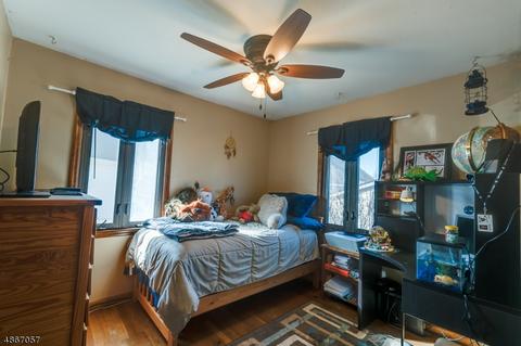 64 Dawn Dr, Clark, NJ 07066 photo 18