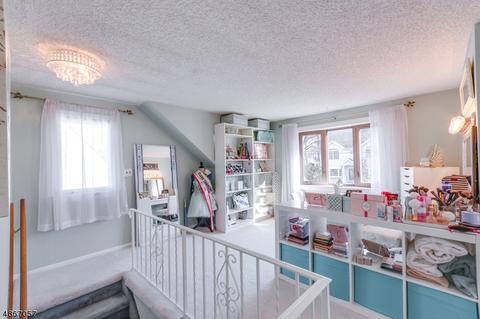 64 Dawn Dr, Clark, NJ 07066 photo 14