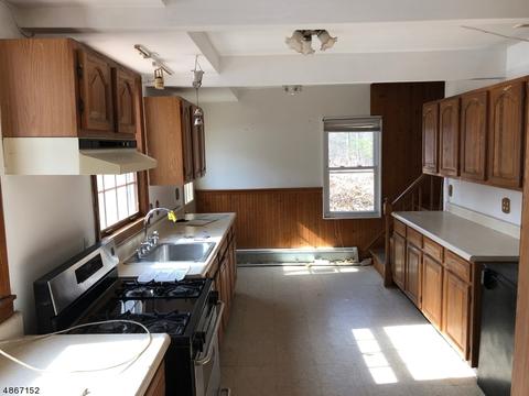 19 Skyland Ave, Haskell, NJ 07420 photo 4