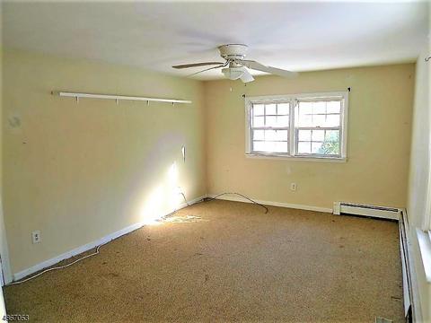 86 E Springtown Rd, Long Valley, NJ 07853 photo 9