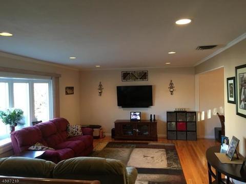 144 Greenrale Ave, Wayne, NJ 07470 photo 5