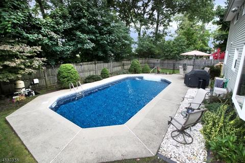 56 Dora Ave, Waldwick, NJ 07463 photo 19
