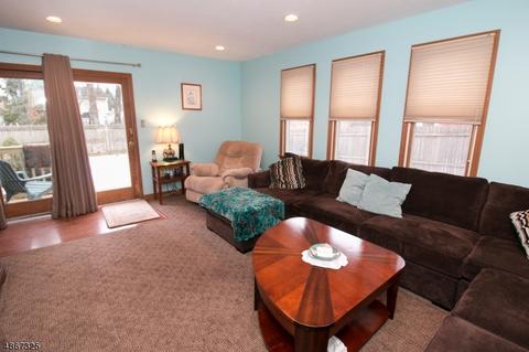 56 Dora Ave, Waldwick, NJ 07463 photo 8