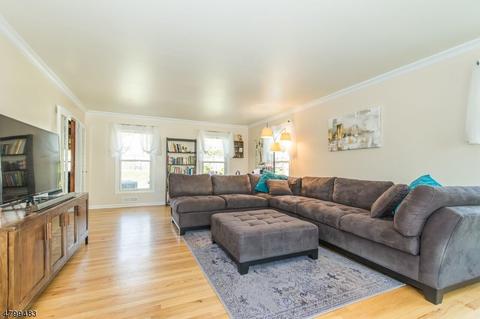 245 Mountain Ave, Berkeley Heights, NJ 07922 photo 2
