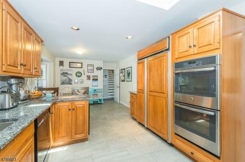 245 Mountain Ave, Berkeley Heights, NJ 07922 photo 9