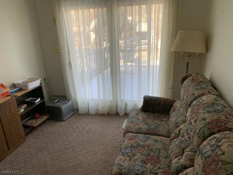 85 Willowbrook Ct, Paramus, NJ 07652 photo 6