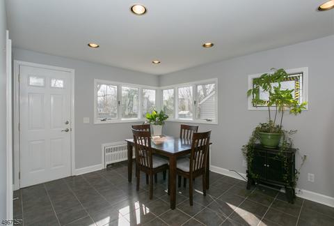 487 Mountainview Dr, North Plainfield, NJ 07063 photo 8
