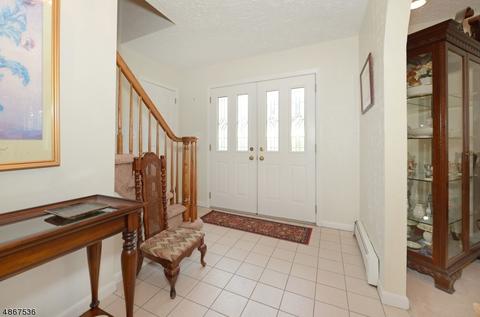 4 Baker St, Wayne, NJ 07470 photo 3