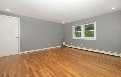 4 Baker St, Wayne, NJ 07470 photo 18