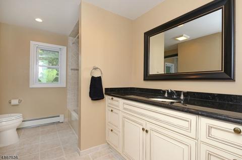 4 Baker St, Wayne, NJ 07470 photo 16