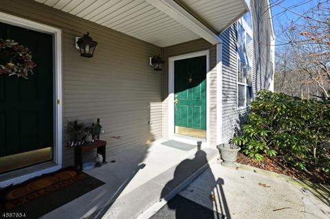 74 Carter Rd, Haskell, NJ 07420 photo 2