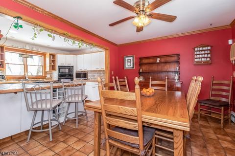 405 Charlestown Rd, Hampton, NJ 08827 photo 4