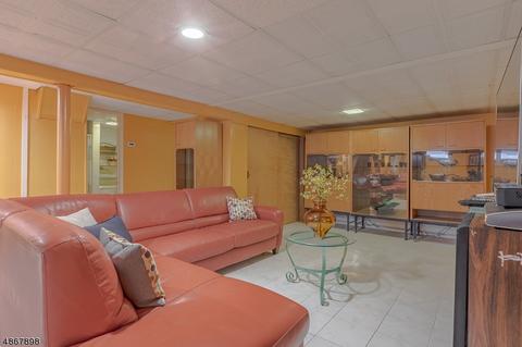 538 Warfield Rd, North Plainfield, NJ 07063 photo 17