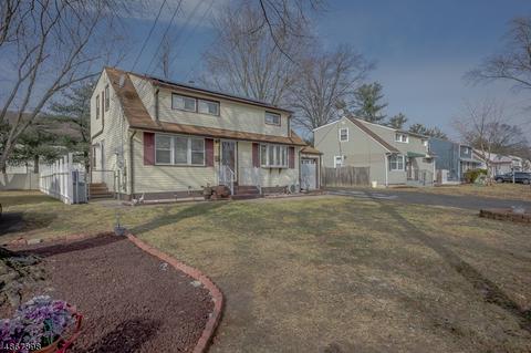 538 Warfield Rd, North Plainfield, NJ 07063 photo 2