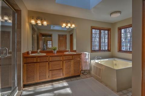 6 Flintlock Rd, Flemington, NJ 08822 photo 17