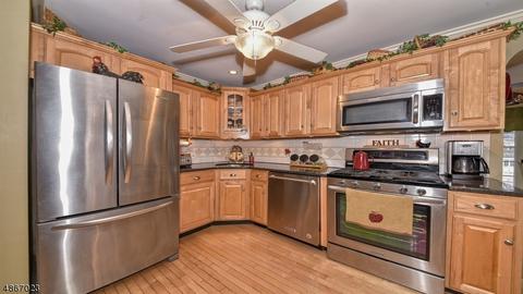 21 Highfield Ct, Wayne, NJ 07470 photo 8