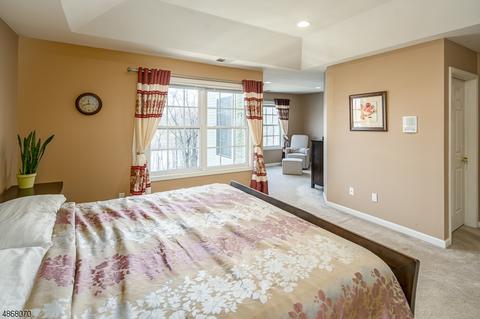 196 Levinberg Ln, Wayne, NJ 07470 photo 16