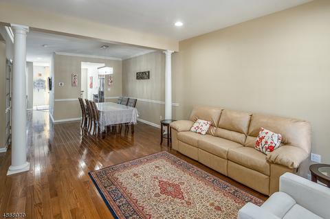 196 Levinberg Ln, Wayne, NJ 07470 photo 8