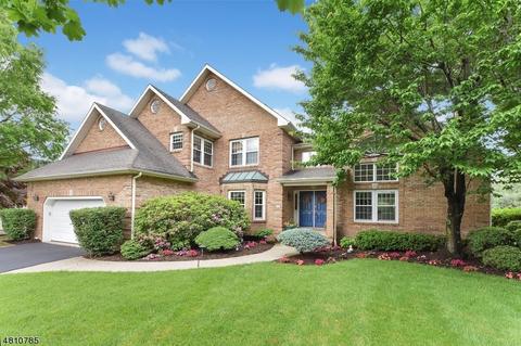 92 Sturbridge Cir, Wayne, NJ 07470 photo 1