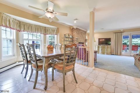 92 Sturbridge Cir, Wayne, NJ 07470 photo 9