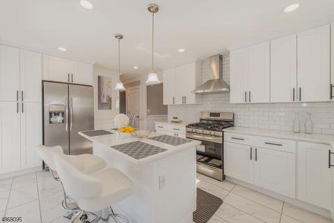 71 William St, Saddle Brook, NJ 07663 photo 5