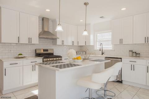 71 William St, Saddle Brook, NJ 07663 photo 6