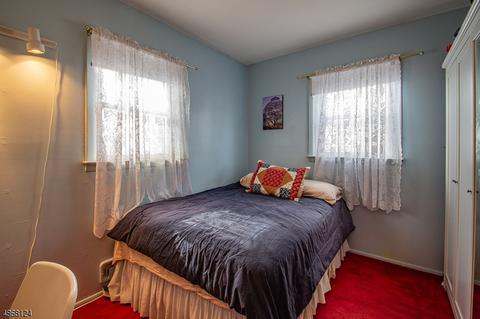 50 Diaz Pl, Paramus, NJ 07652 photo 11