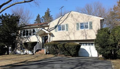 12 Burnside Pl, Wayne, NJ 07470 photo 1