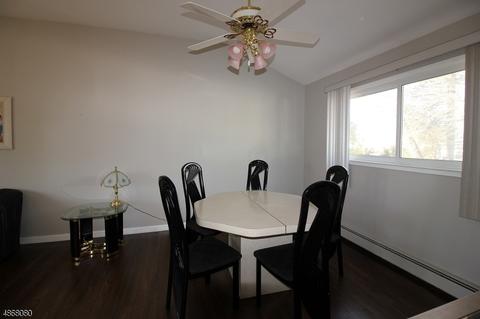 12 Burnside Pl, Wayne, NJ 07470 photo 5