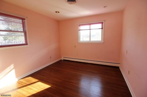 12 Burnside Pl, Wayne, NJ 07470 photo 15