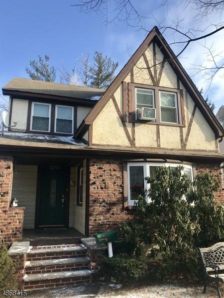 979 Grace Ter, Teaneck, NJ 07666 photo 1