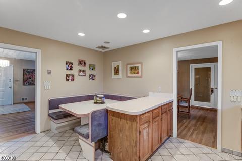 43 Haran Cir, Millburn, NJ 07041 photo 9