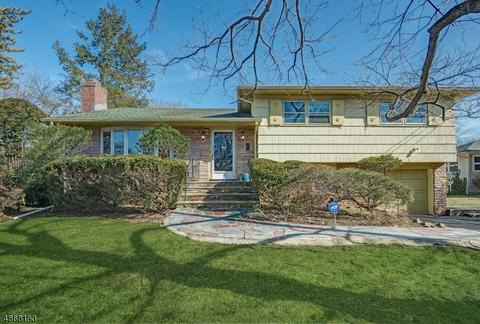 43 Haran Cir, Millburn, NJ 07041 photo 1