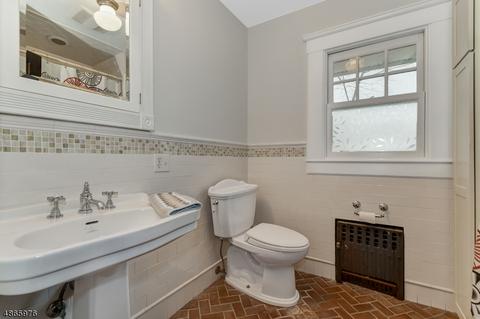 76 Chestnut St, Millburn, NJ 07041 photo 18