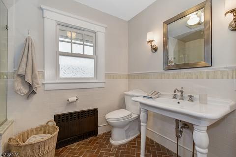 76 Chestnut St, Millburn, NJ 07041 photo 16