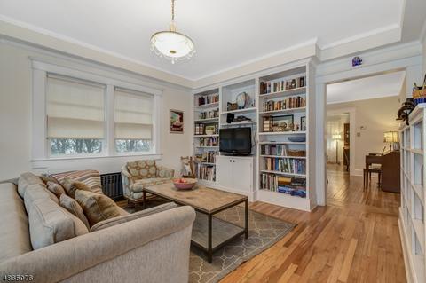 76 Chestnut St, Millburn, NJ 07041 photo 12